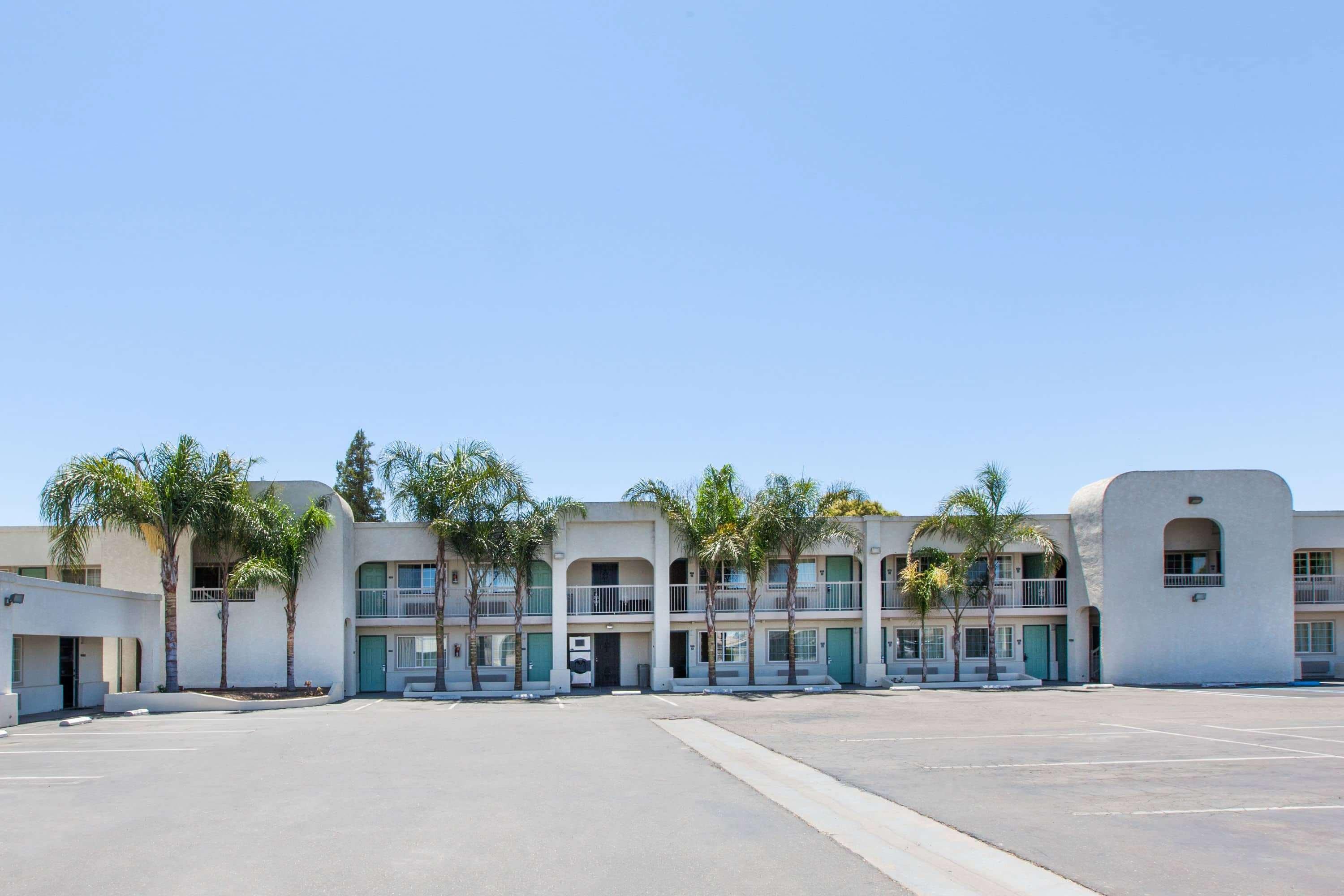 Travelodge By Wyndham Los Banos Ca Zewnętrze zdjęcie
